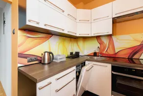Modern 1 Bedroom Apartment by Renters - Image 5