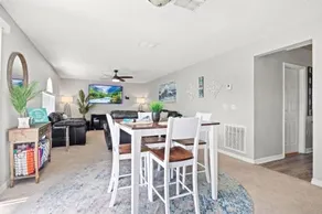 Firepit home-15 min from beach! Family-sized Firepit Retreat - Image 2