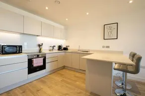 Luxury beach apartment - Image 4