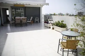 Herzliya Rooftop Special 2 Room Apartment - Image 4