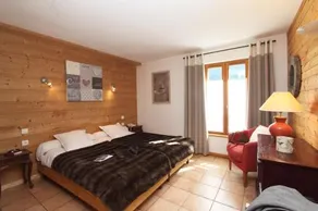 Mountain Lodge in Alps-chez Philippe, Panoramic-Village, Renting, view over Glaciers - Image 4