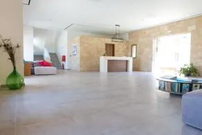 Finas Hotel - Image 2