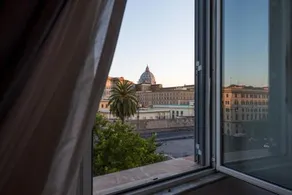 Small Luxury rent room - Image 4