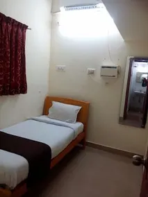 Vasantham Guest House - Image 2