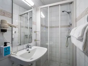 Finnsnes Hotel - Image 3