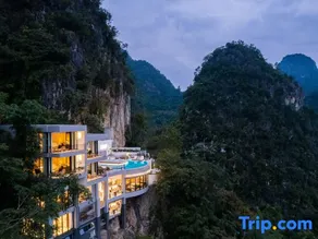 Wanfeng Lake Fengxi · Cave | Hidden Luxury Jin Homestay - Image 3