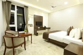 TRESCA A LUXURY HOTEL - Image 2