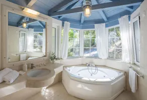 Aletro Villa - Image 4