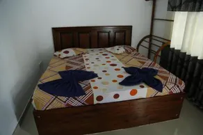 Tharindu Hotel - Image 2