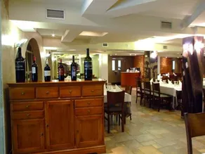 Los Angeles Hotel Restairant - Image 2