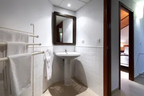 Apartamentos Patios de Alcántara - Image 2
