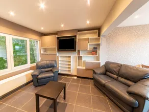 Magnificent Holiday Home With hot Tubs - Image 2