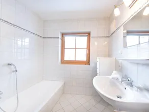 Cozy chalet with sauna, close to Königsleiten - Image 4