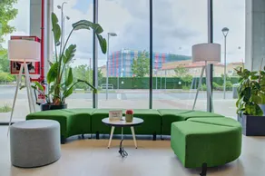 Estudios y Habitaciones Modernas en PAMPLONA, SK - Image 3