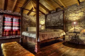 Petrina House - Image 2