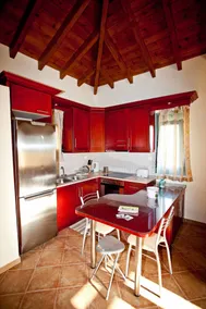Aselinos Suites - Image 2
