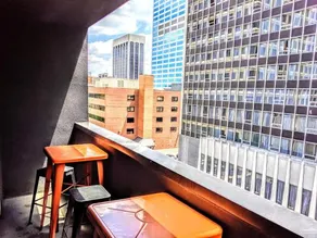 Downtown Loft Oasis - Image 4