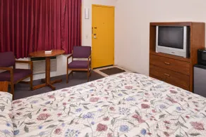 Red Carpet Inn North East - Image 4
