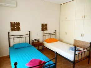 Nikolaos House Aegina - Image 5