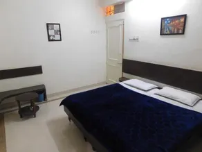 Shri Gita Hotel - Image 4