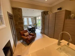 Braid Rd Stunning Villa - Image 2
