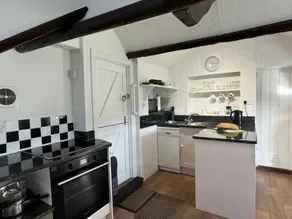 Greenswood Cottage - Cosy cottage, rural location, beautiful landscaped gardens with pond and lake - Image 4