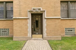 Be as close as you can get! 1BR City Apt - Image 5