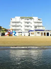 Residence Moderno Milano Marittima - Image 5