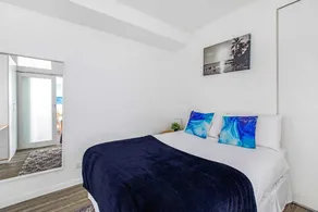 Beautiful 2BR APT With Balcony, Pool and Gym - Image 2