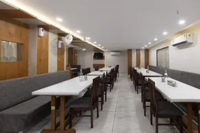 Hotel The Grand Dopak Rooms & Restaurant Junagadh - Image 3