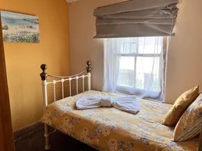 Historic Countryside Cottage - Sleeps 3 & Pets Ok - Image 2