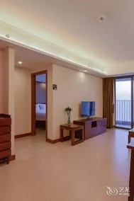 Yijing Holiday Hotel - Image 4