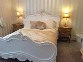 Summerlands Bed and Breakfast - Image 5
