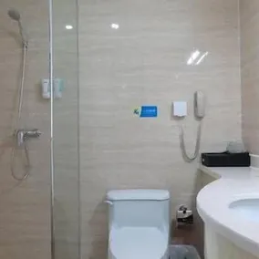Hua Cheng Hotel - Image 5