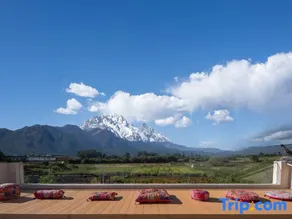 Wuyueli・DaydreamFull View360° Panoramic Sunshine Golden Mountain Boutique Stay (Baisha Old Town) - Image 4