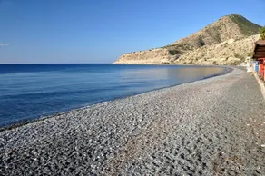 3 room House With Sea View - Image 2