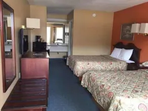 Days Inn Lake Gaston - Image 5