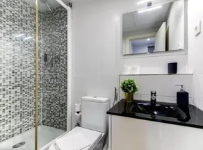 Modern Apt, 2 Minutes to Beach La Barceloneta, City Center - Image 2