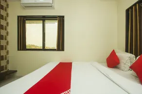 OYO 18610 Hotel Parivar Garden - Image 2