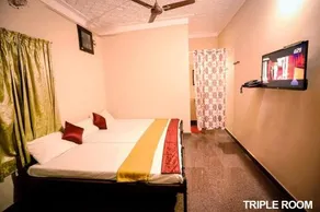Surabhi Tourist Home - Image 5