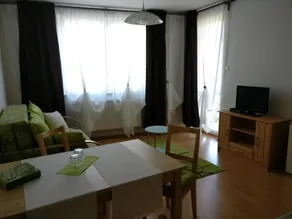 Jade Apartment - Image 4