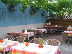 Weinhaus Treis Landhotel - Image 5