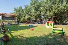 Camping Linaraki Apartments & Bungalows - Image 2