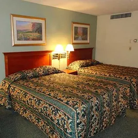 Parkside Hotel & Convention Center - Image 4