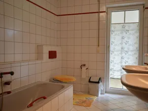 Comfy Apartment in Zendscheid near Forest - Image 2
