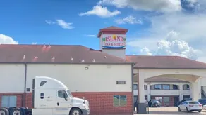 Island Suites Bay City - Image 4