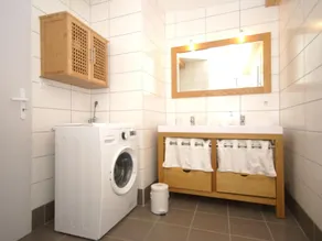 Luxurious Holiday Home in Delain With Jacuzzi - Image 2