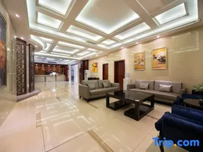 Yiju Hotel (Chongqing Huaxi Culture and Sports Center Dajiang Light Rail Station) - Image 5