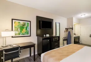 Quality Inn Crestview - Image 5