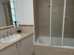 Prime Position – Dream Holiday Unit in Caloundra!! - Image 4